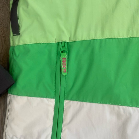 Roxy ski/snowboard jacket - Picture 4 of 11